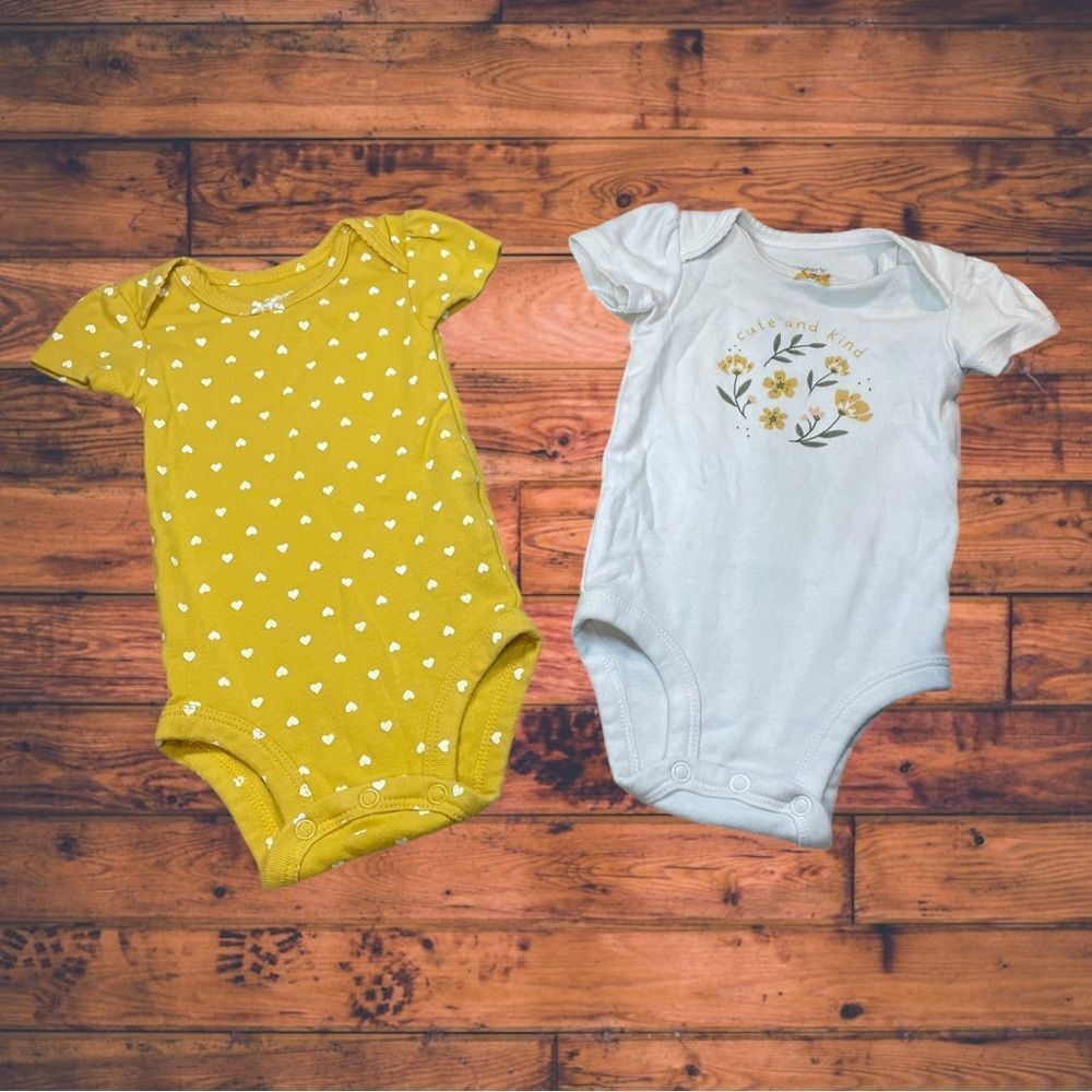 5 for $25🔥Carter's Set of 2 Snap Bottom Tops Baby‎ Size 3 Months